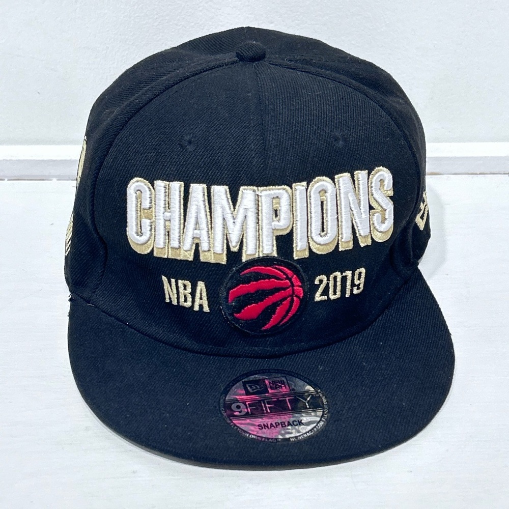 Toronto Raptors New Era Black  2019 NBA Finals Champions 9FIFTY Snapback Hat